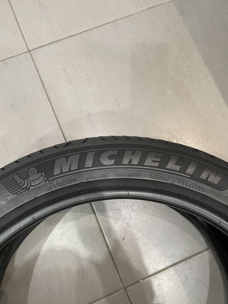 235/45 R20 Michelin Primacy 4