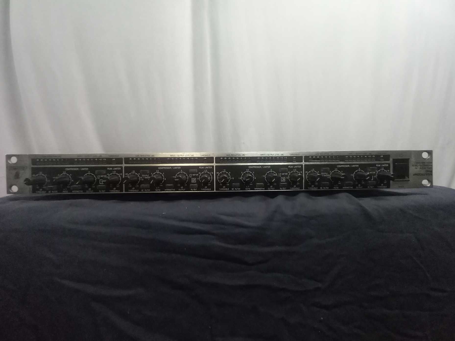 compresor limiter behringer mdx4400
