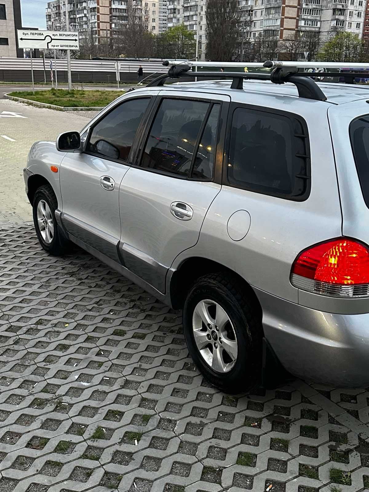 Hyundai Santa Fe 2005 рік, 2 4 бензин