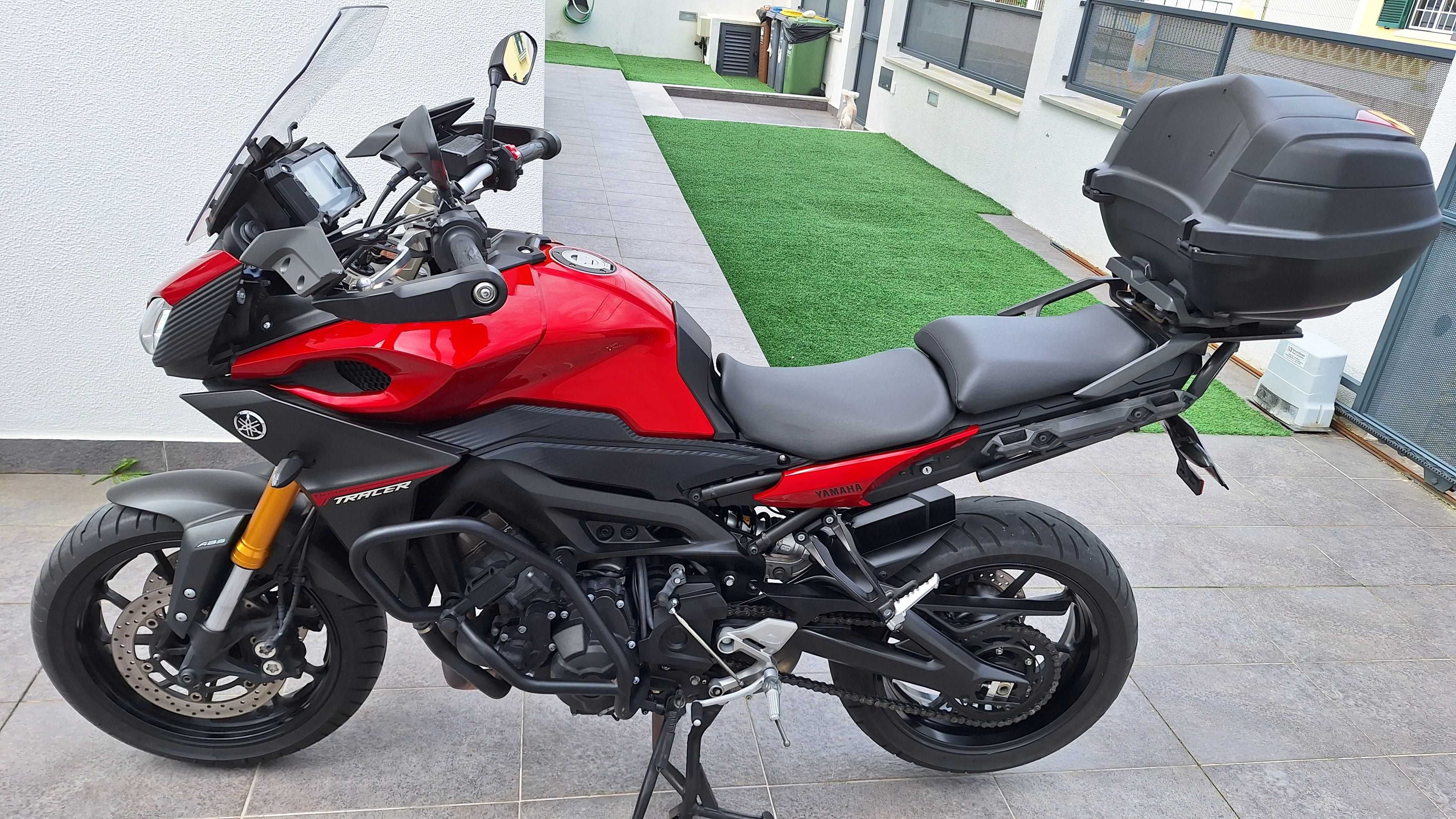 Vendo Yamaha MT09 Tracer, super estimada!