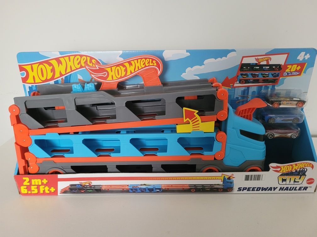 Hot wheels transporter mega długu tor wyścigowy