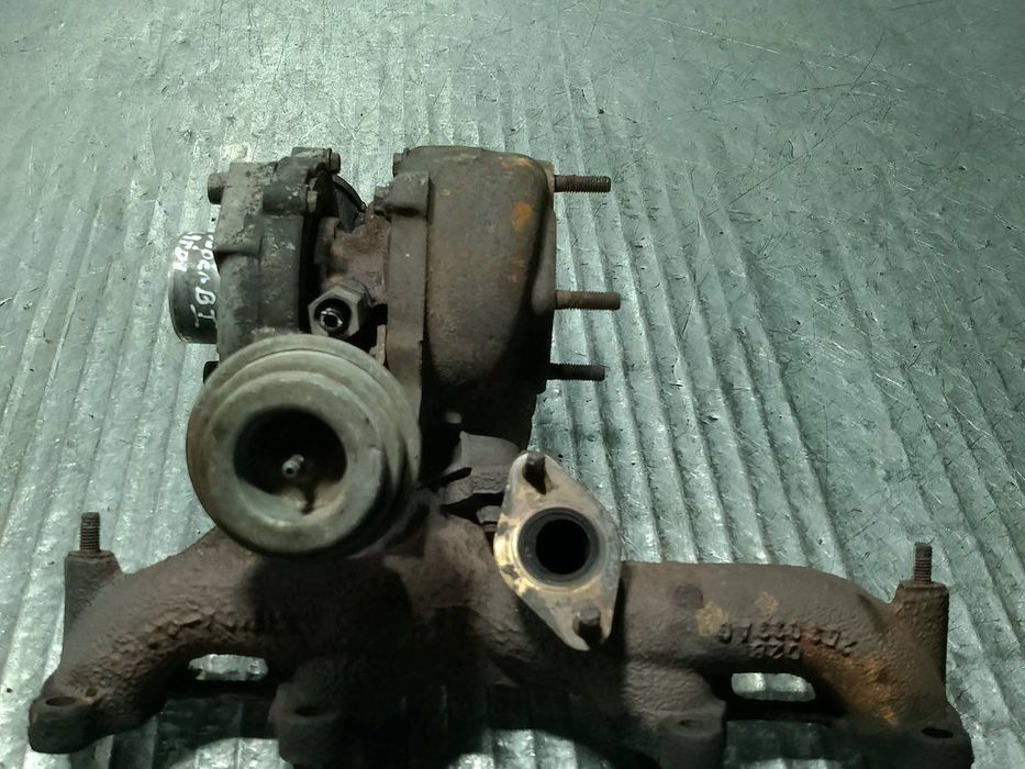 TURBINA Z KOLEKTOREM SKODA SUPERB I 038145702G 1.9 TDI