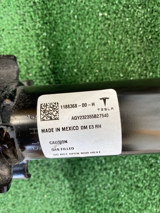 Tesla m Y 2020-2024 амортизатор стойка передні задні лівий правий
