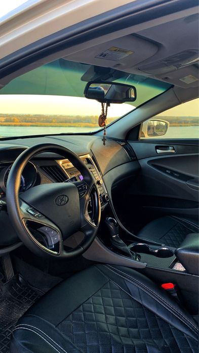 Продам Hyundai Sonata