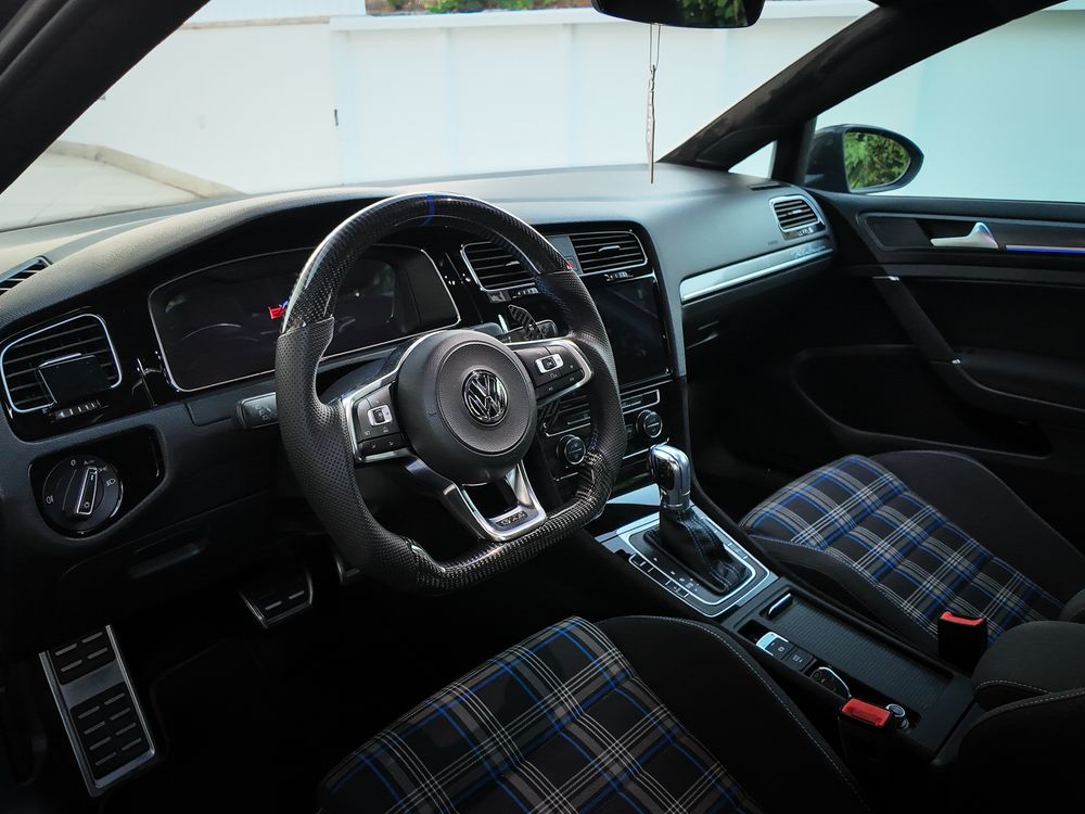 GOLF GTE IVA DEDUTIVEL