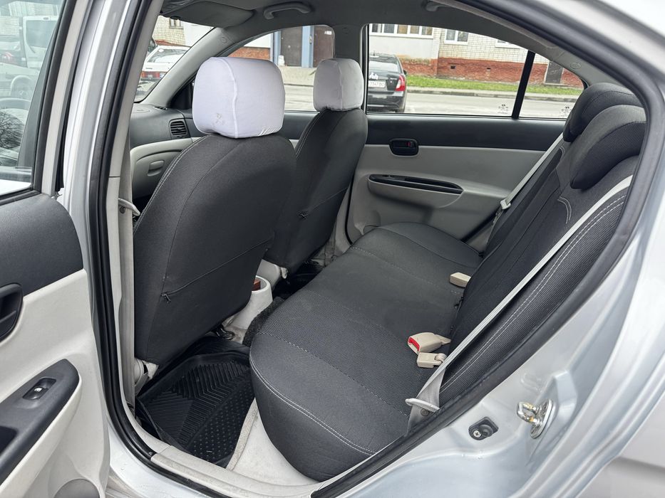 Автомобіль хюндай акцент 1.4 газ бензин 2008 рік