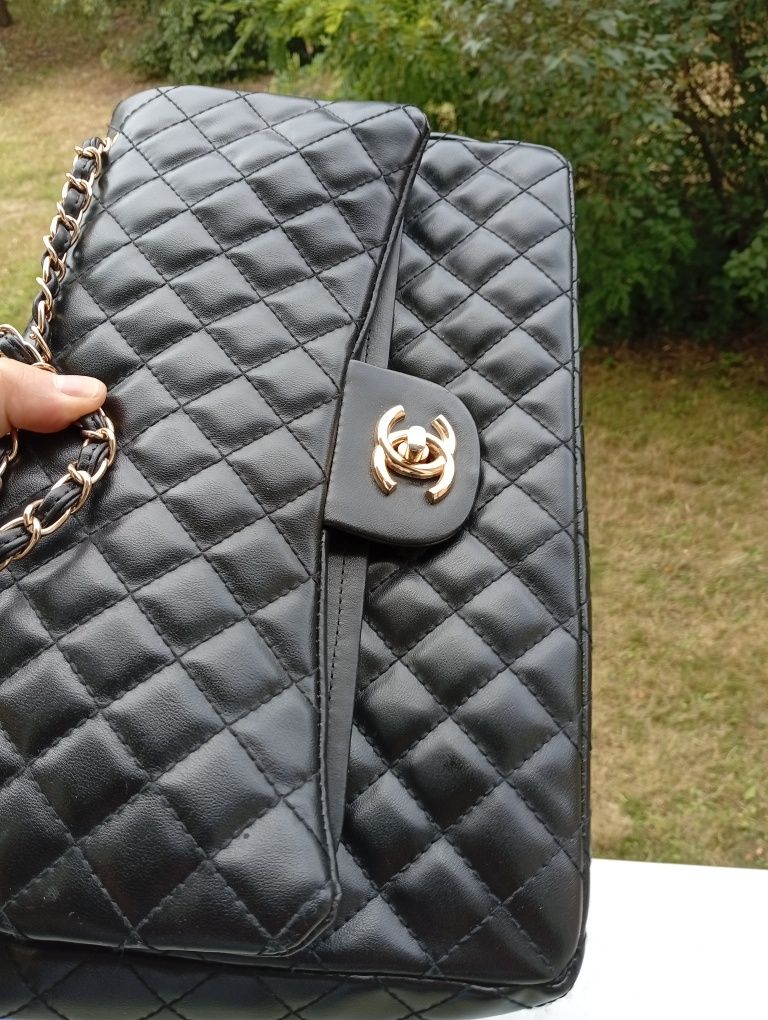 Chanel duża torebka jak nowe top jakość materiałów