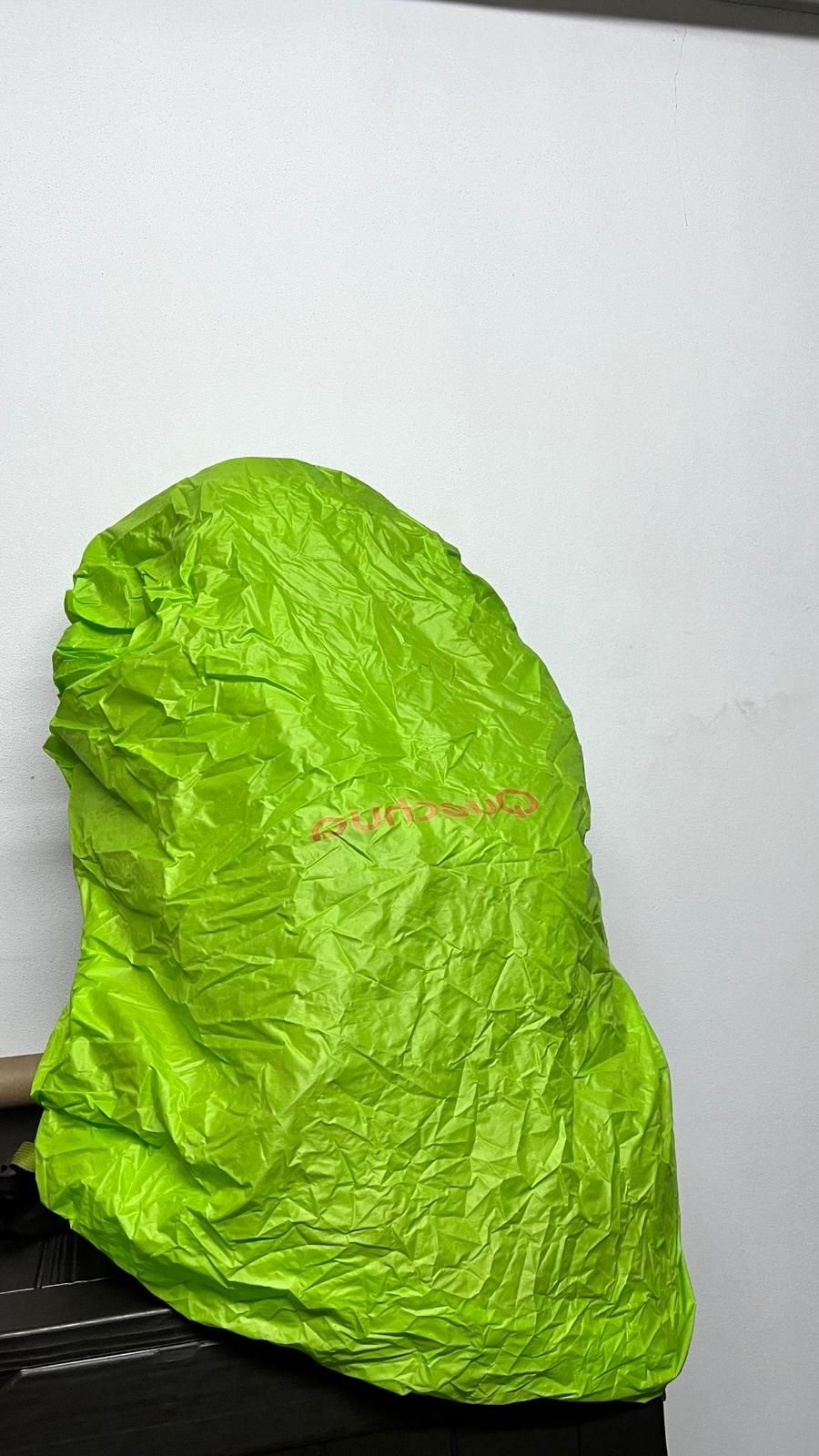 Mochila de viagem impermeável + capa