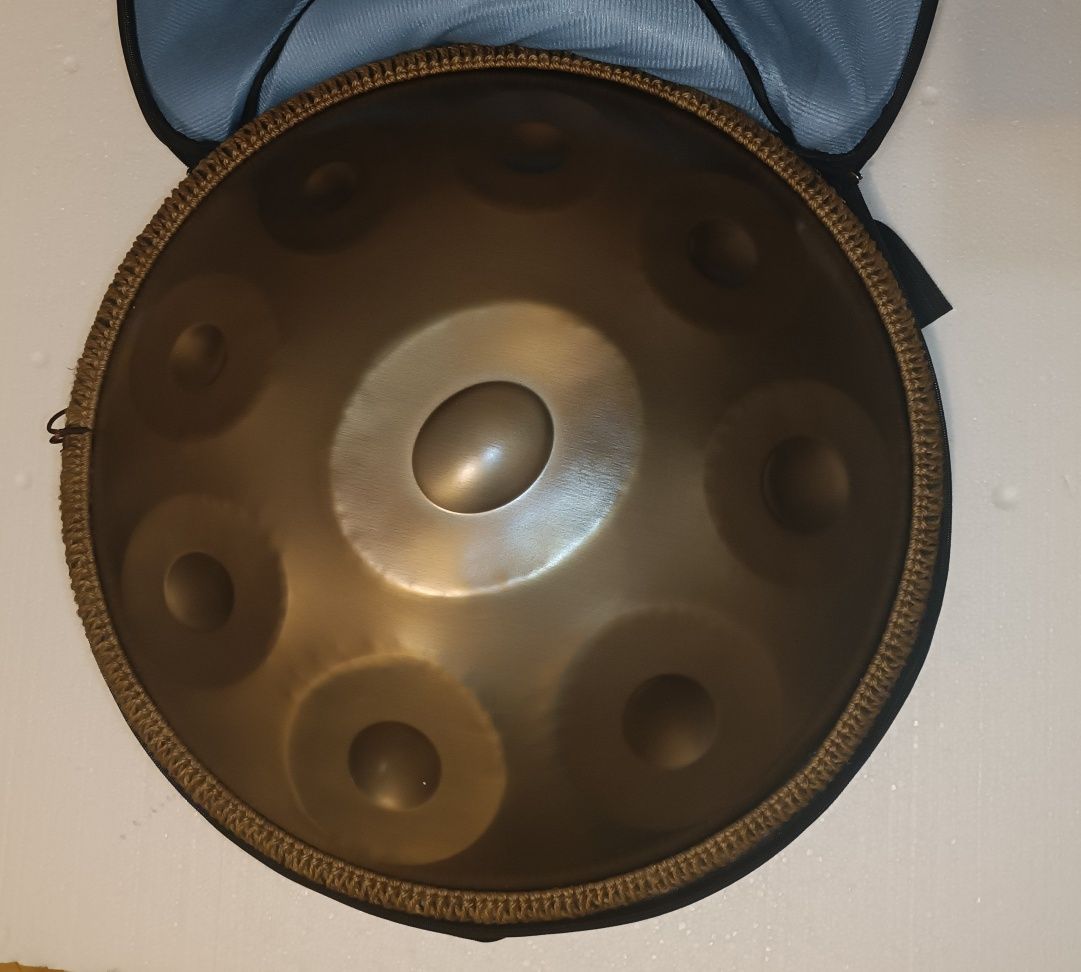 Хендпан ,handpan 9 нот, ханг ,  ре-мінорр . Hluru