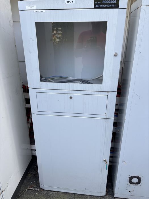 Szafka narzędziowa warsztatowa