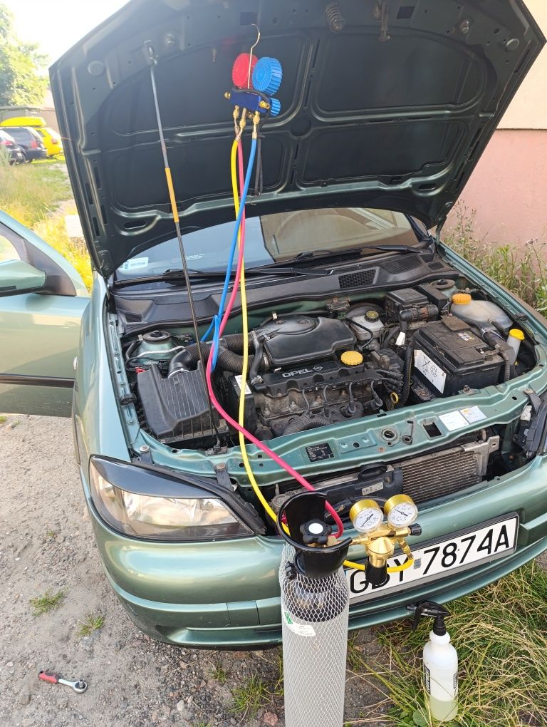 Serwis klimatyzacji samochodowej