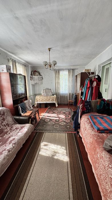 Продаж будинку  Красноліси