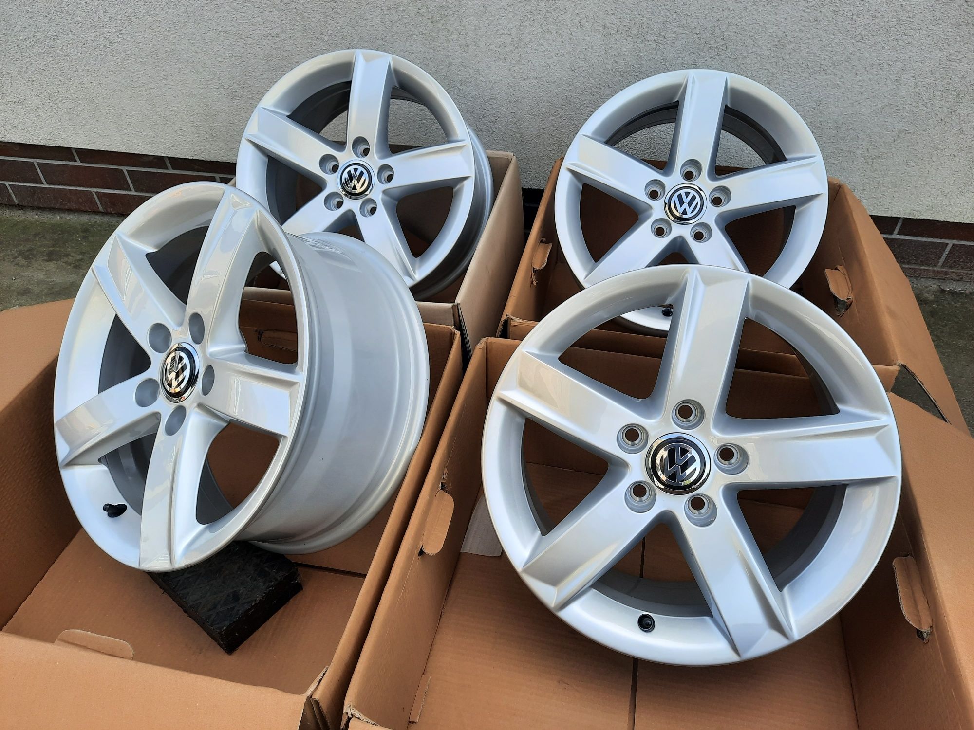 ALUFELGI NOWE VW 16 5x112 Turan Passat Golf Jetta T-Roc Eos Scirocco