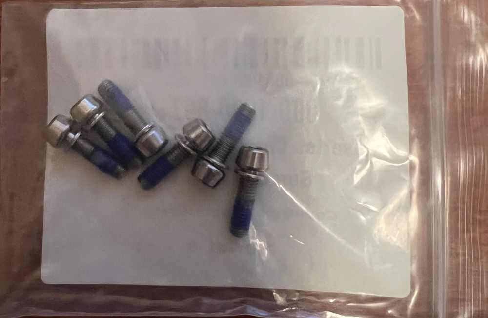 Mseries Carbon Stem Bolt 000.1000.897