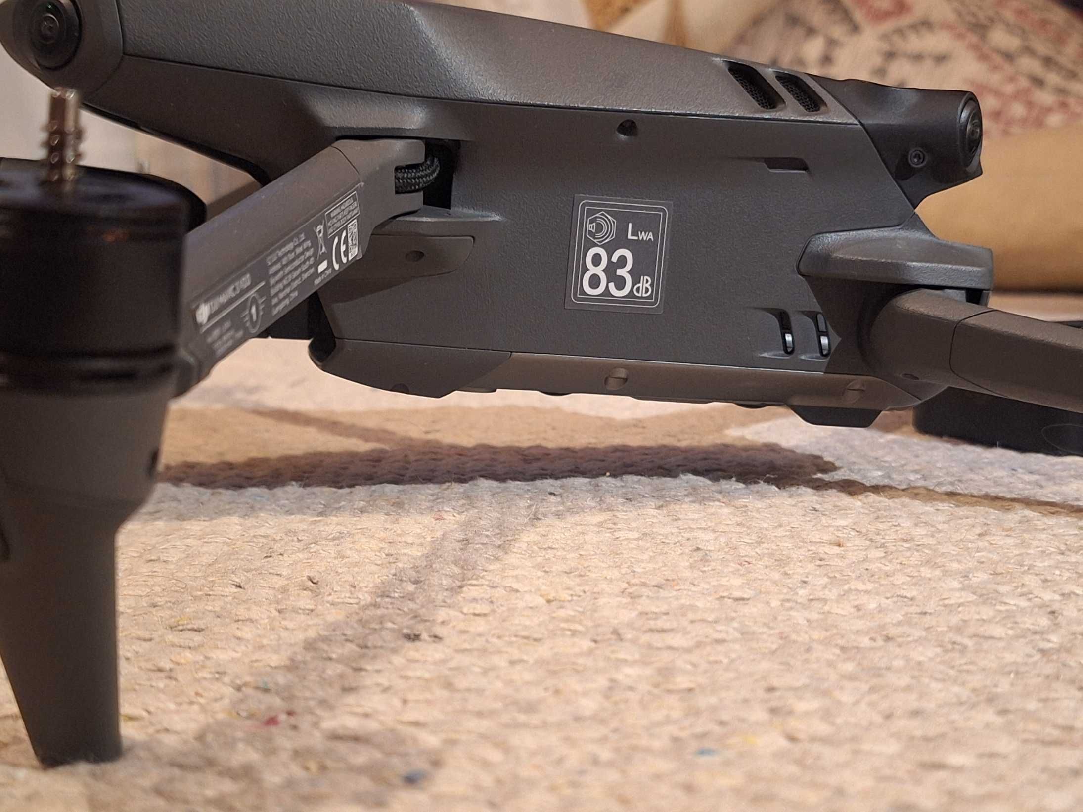 dron DJI Mavic 3 V2.0 Fly More Combo