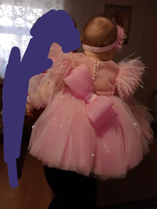 Продам  красивое платье на годик девочке.