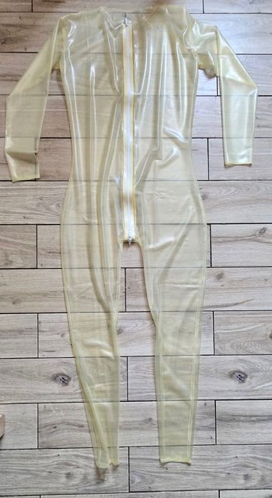 902/ ODRĘKI XL transparentny przezroczysty kombinezon latex CHLOROWANY