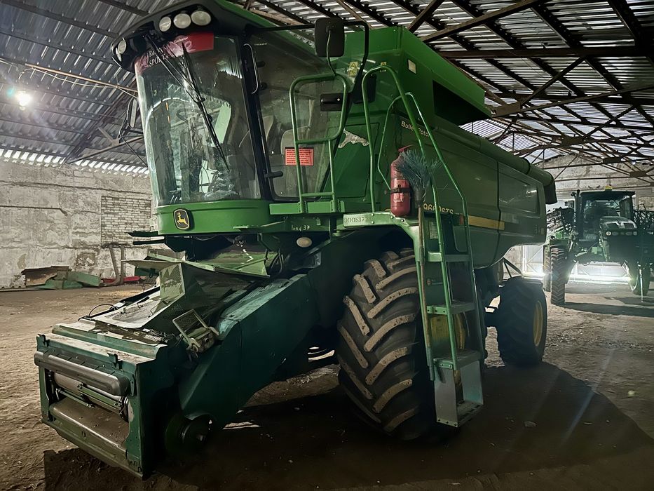 Продається комбайн зернозбиральний Джон Дир 9660