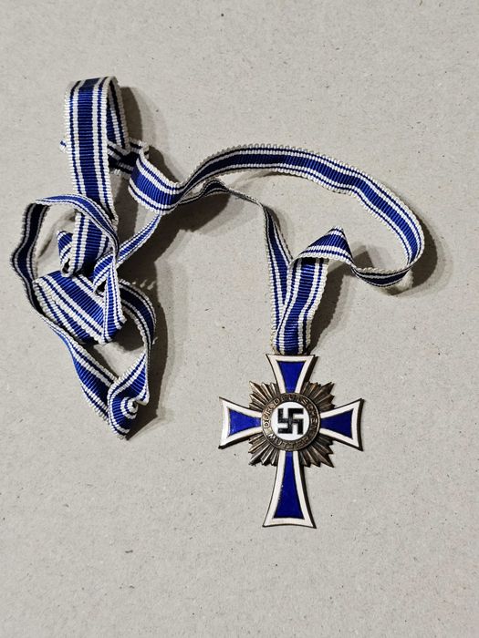 Medal niemiecki odznaczenie krzyż matki mutterkreuz