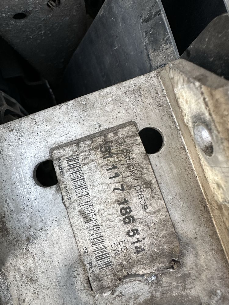 Kompletny pas przedni wzmocnienie czolowe belka  bmw f10 f11 520d n47
