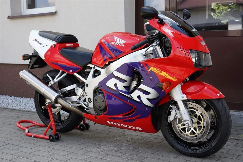 Honda CBR 900 RR FireBlade SC33, TOP STAN! Bezwypadkowa! Niemcy
