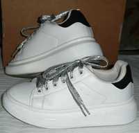 Next 31 32 białe sportowe buty gruba podeszwa