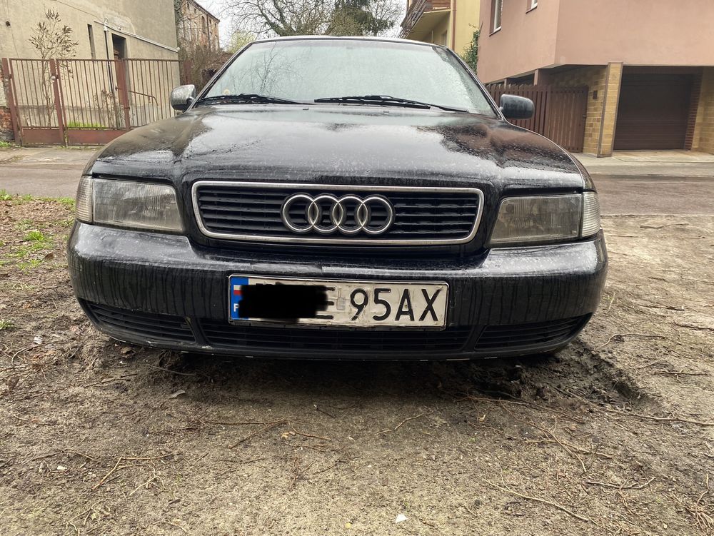 Zderzak Przód Przedni Audi A4 B5 LY9B LY7M