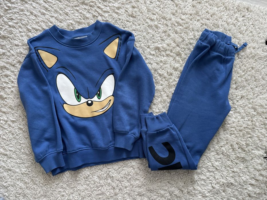 Костюм від H&M Сонік