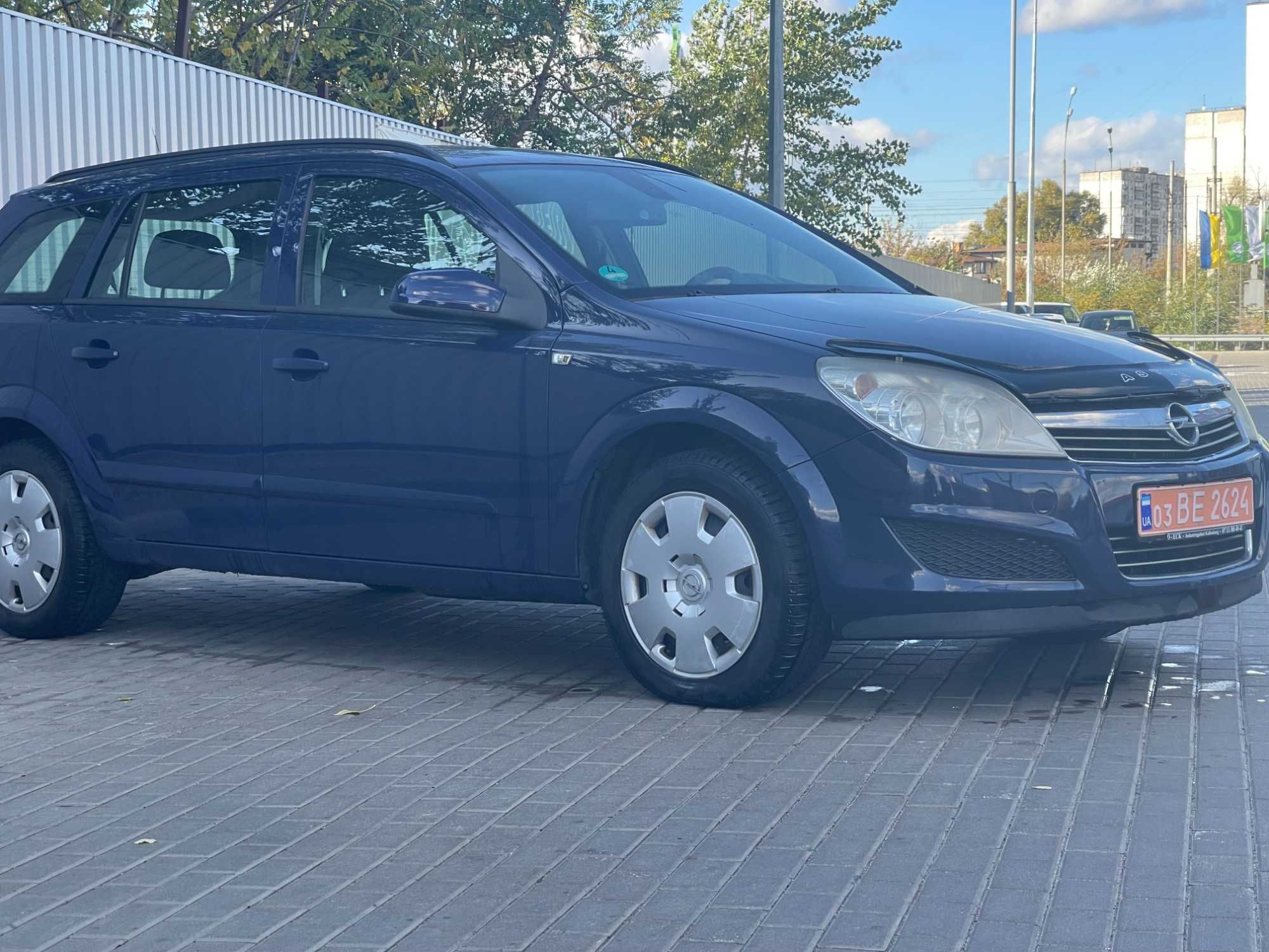 Opel Astra H INDIVIDUAL 2008