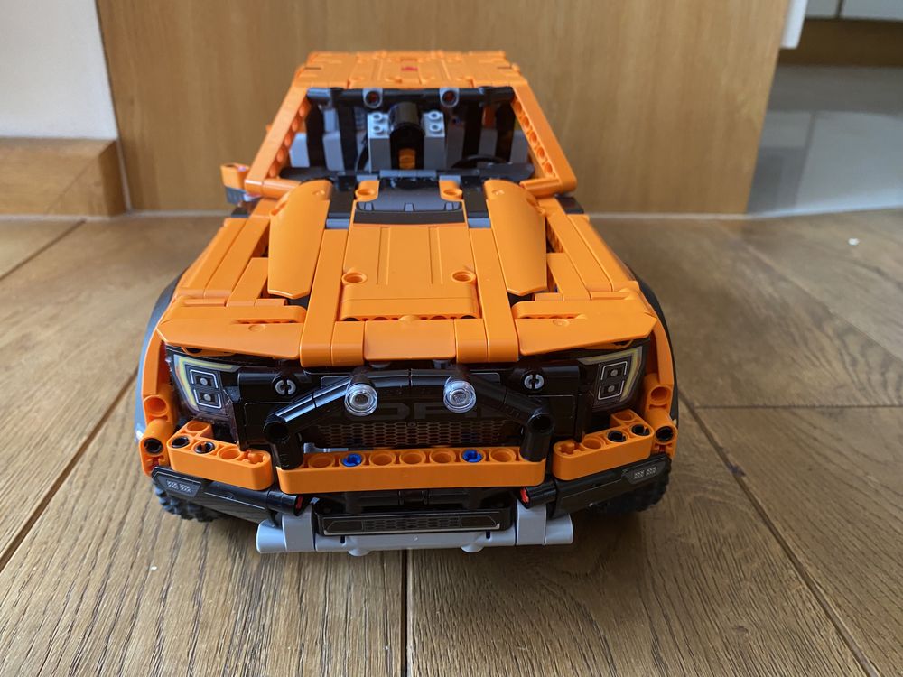 LEGO Technic, Ford F-150 Raptor 42126 z elektroniką. RC