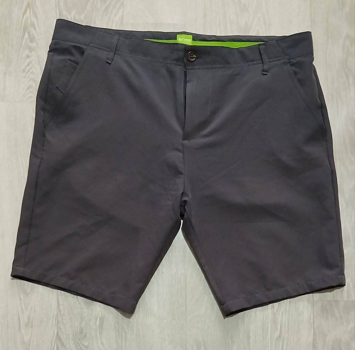 Шорти. Hugo Boss