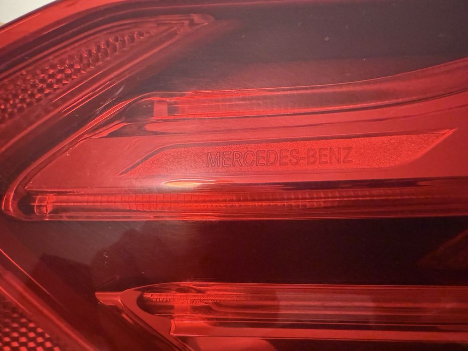 Задній ліхтар Mercedes E class w212 лівий