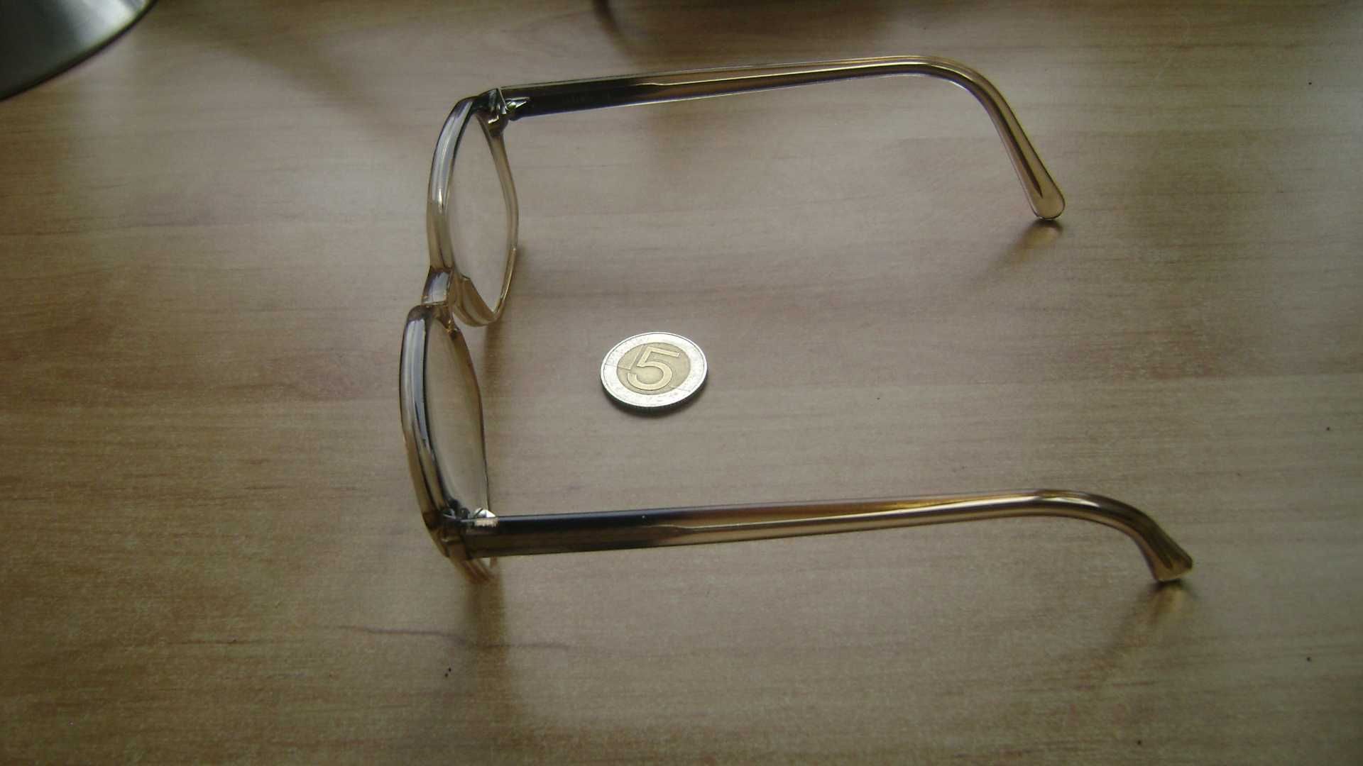 Starocie z PRL - Okulary korekcyjne męskie +3 dioptrie rozstaw 13cm