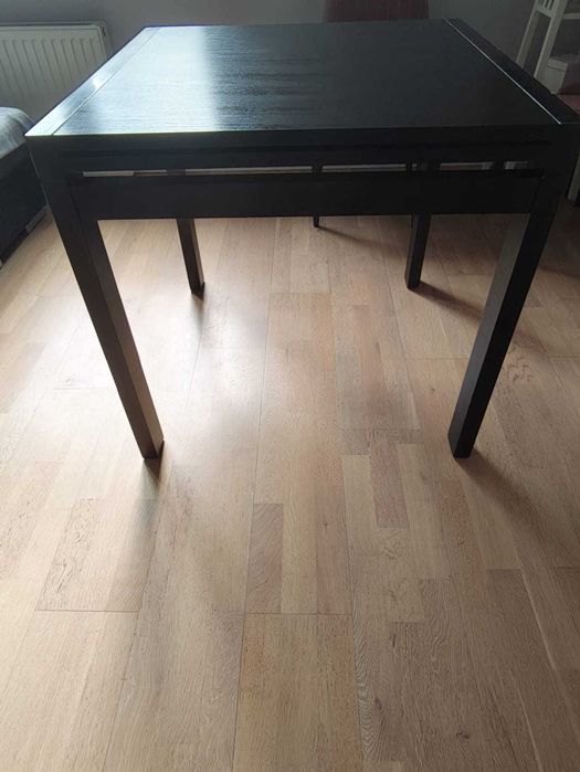 Stół kwadratowy w kolorze brązowym 90/90 wys. 76 cm