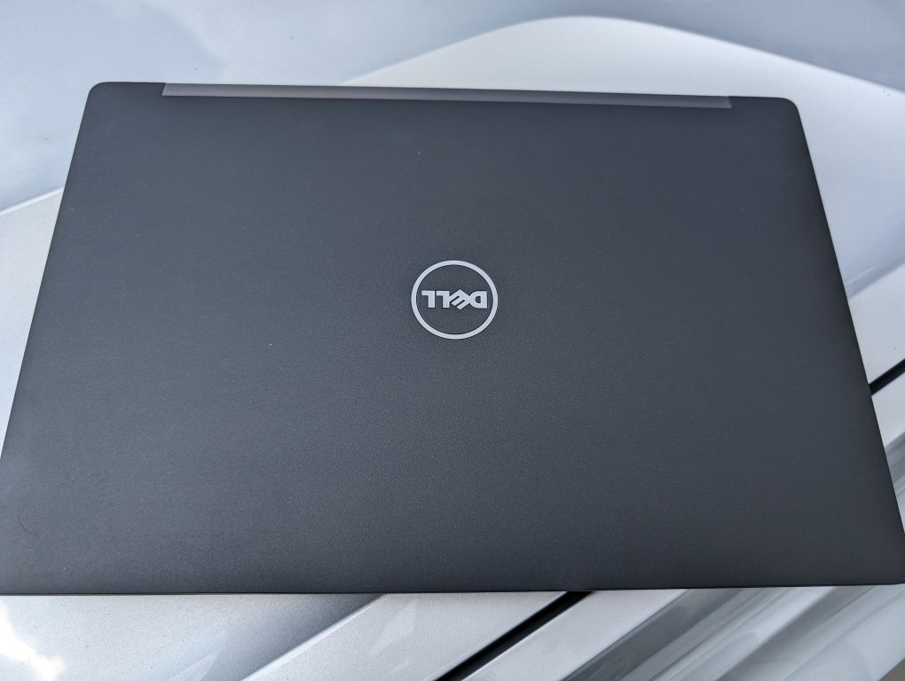 14 дюймовий  ноутбук  Dell Latitude 7480 Core i5-6300U є 100 шт