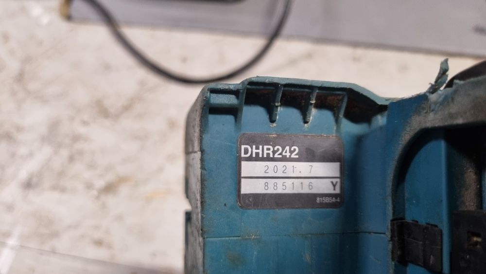 Makita dhr 242 makita dhr 202