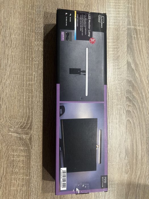 Lampa doswietlajaca monitor