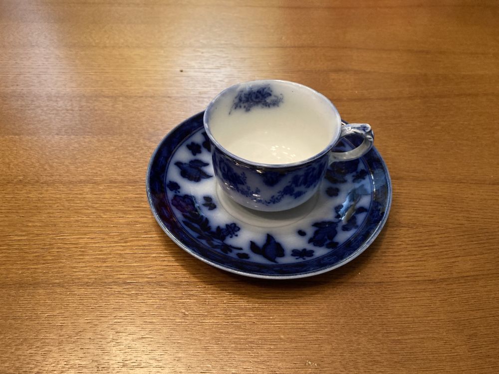 Chávena da chá de Sacavém motivo Minton