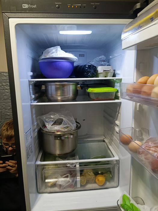 Продам холодильник