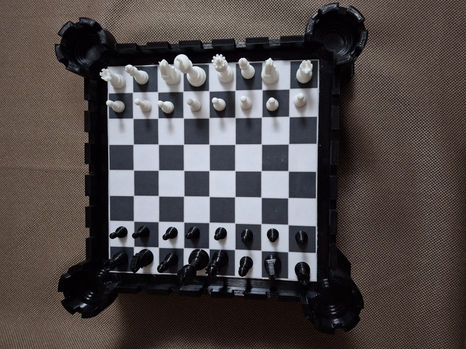 Подарунковий шахматний набір