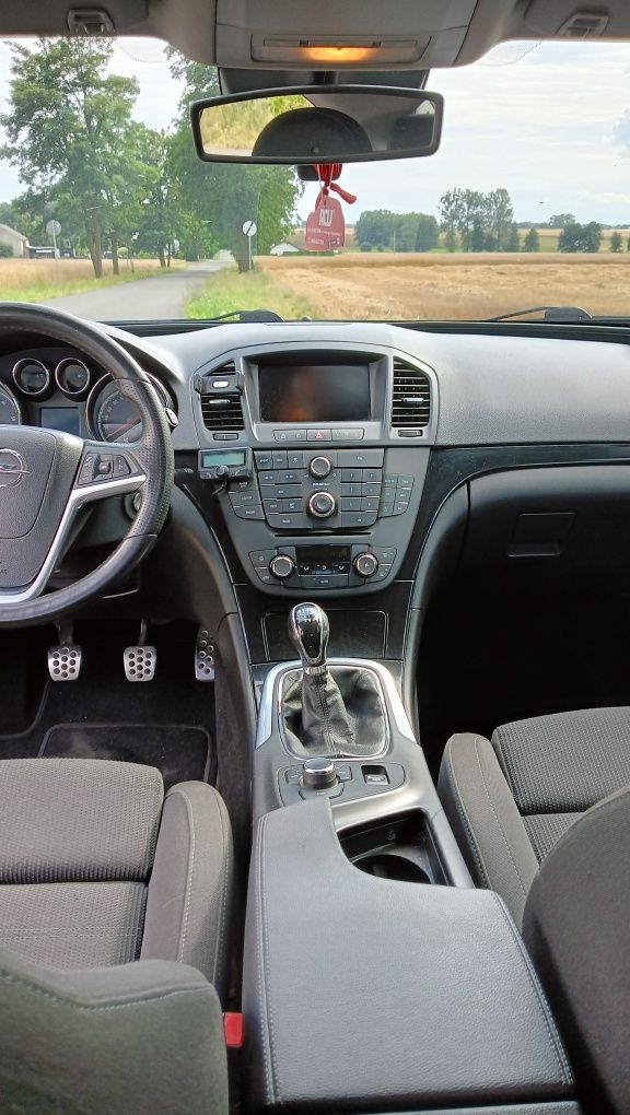 Sprzedam Opel Insignia 2.0 CDTI 131 KM Sport Tourer
