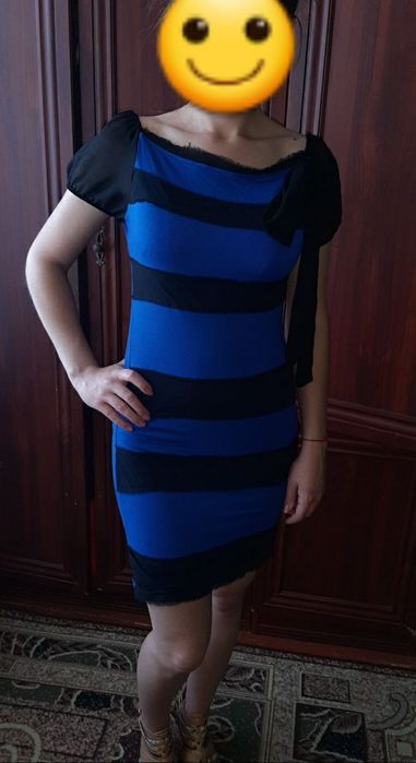 Жіноча синя сукня