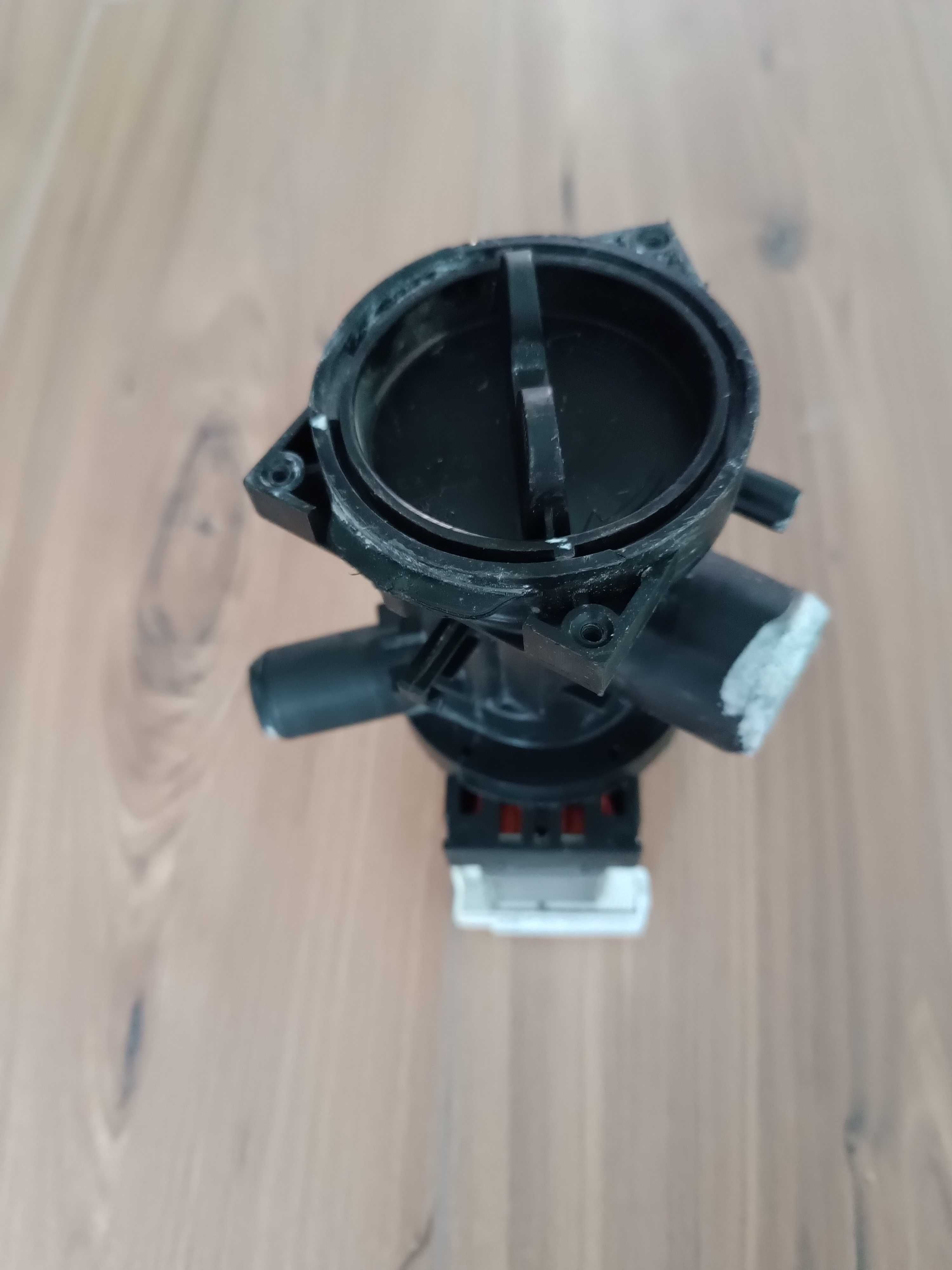 Pompka odpływowa do pralki LG, model F1091QD