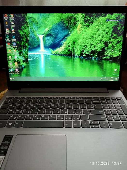 Игровой ноутбук в идеальном состоянии