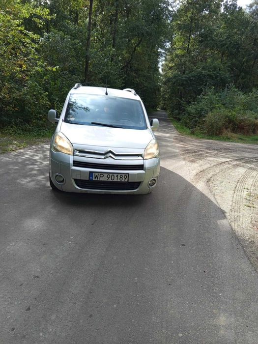 Sprzedam Berlingo z silnikiem 1.6 disel 90
