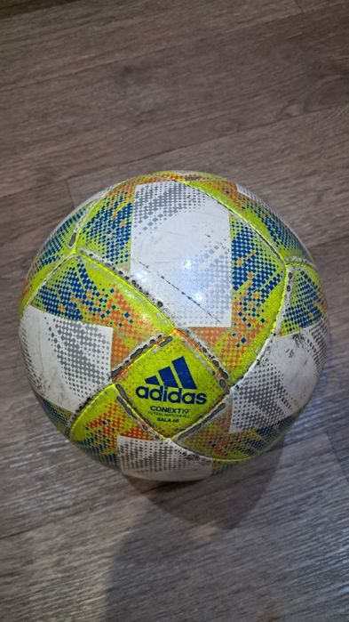 Продам мяч минифутбольный/футзальный Adidas