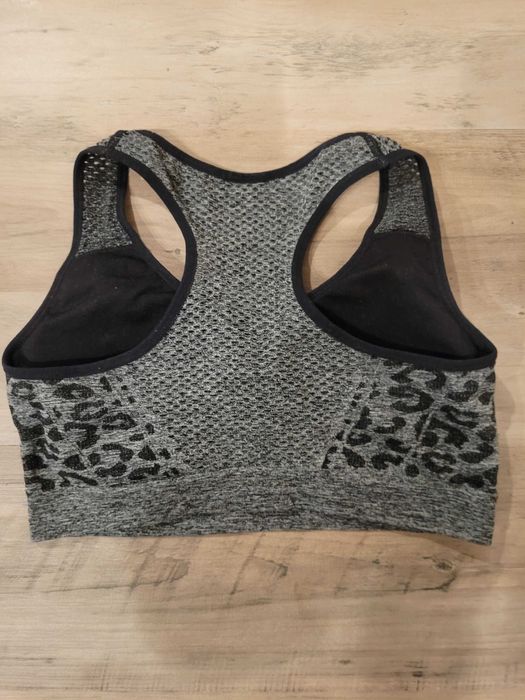 Sportowy stanik z poduszkami M/L