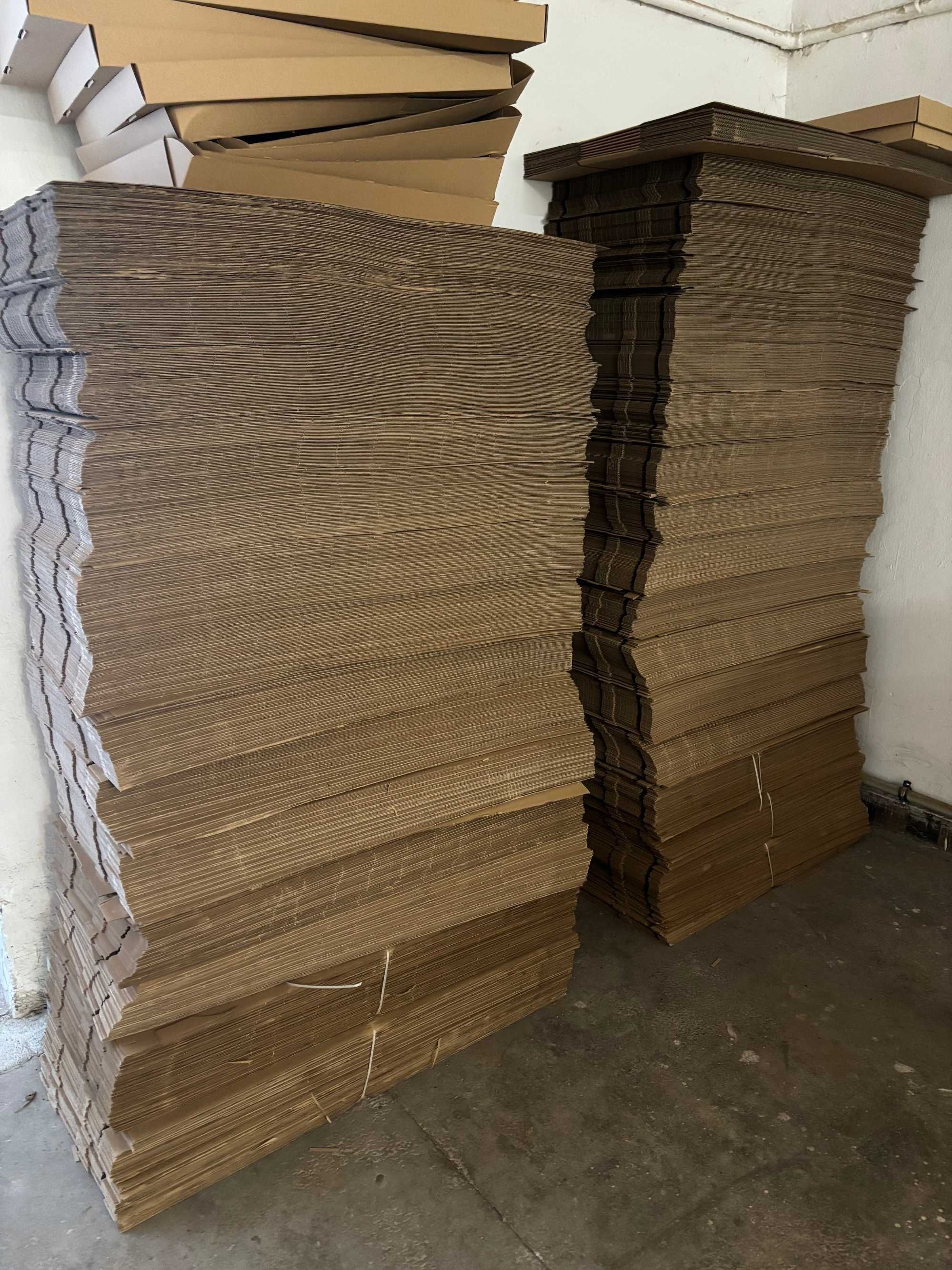 taca tekturowa pudełko karton z przykryciem 66x40x8,5 cm