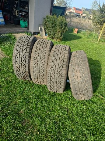 Opony zimowe 215/50 R17