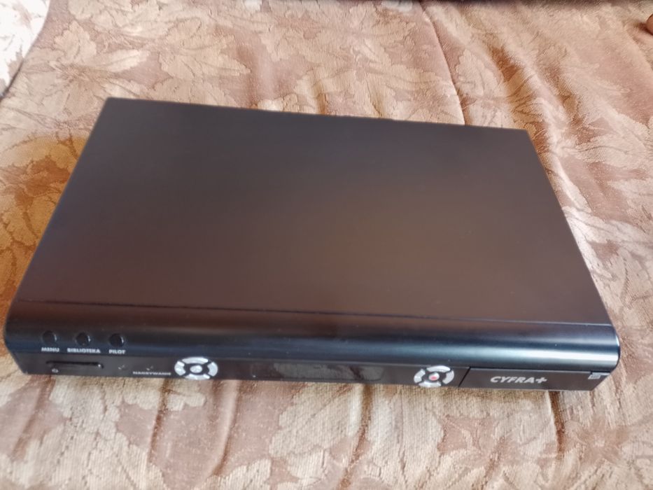 Tuner satelitarny Philipsa z funkcją nagrywania